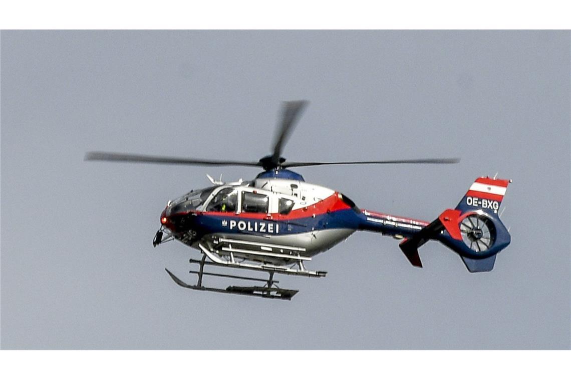 22-jähriger Deutscher bei Bergtour tödlich verunglückt Die Alpinpolizei mitsamt einem Hubschrauber sowie die Bergrettung hatten nach dem jungen Deutschen gesucht. (Symbolbild)