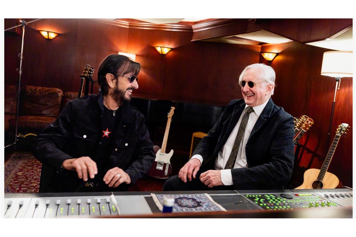 Die Arbeit an "Look Up" mit T Bone Burnett machte dem Ex-Beatle Ringo Starr (links) so viel Spaß, dass er jetzt nachlegt.