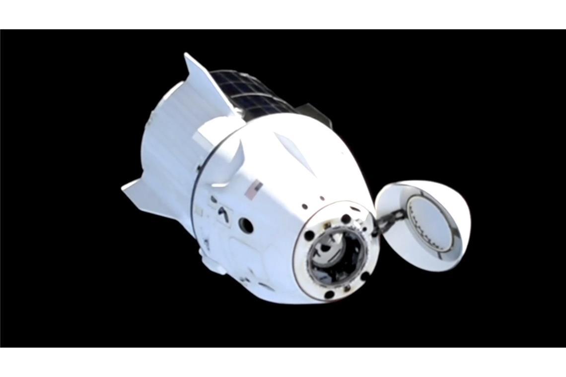 Dragon-Kapsel verlässt die ISS Die Aufnahmen der Nasa zeigen die „Crew Dragon“-Raumkapsel.