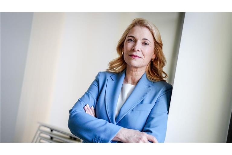 Die Bahnchefin wirbt um Geduld für die grundlegende Sanierung der Schiene. (Archivbild)