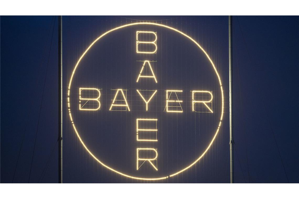 Milliardenverlust bei Bayer – Aktie fällt auf 20-Jahres-Tief Die Bayer-Aktie fällt auf den niedrigsten Wert seit 20 Jahren.