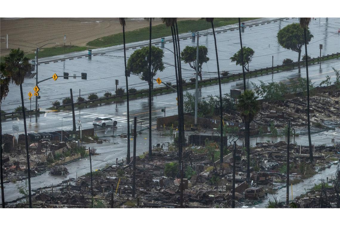 Die Behörden warnen von Sturzfluten und Überschwemmungen.