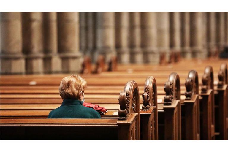 Die beiden großen Kirchen haben im vergangenen Jahr wieder viele Mitglieder verloren (Archivbild).
