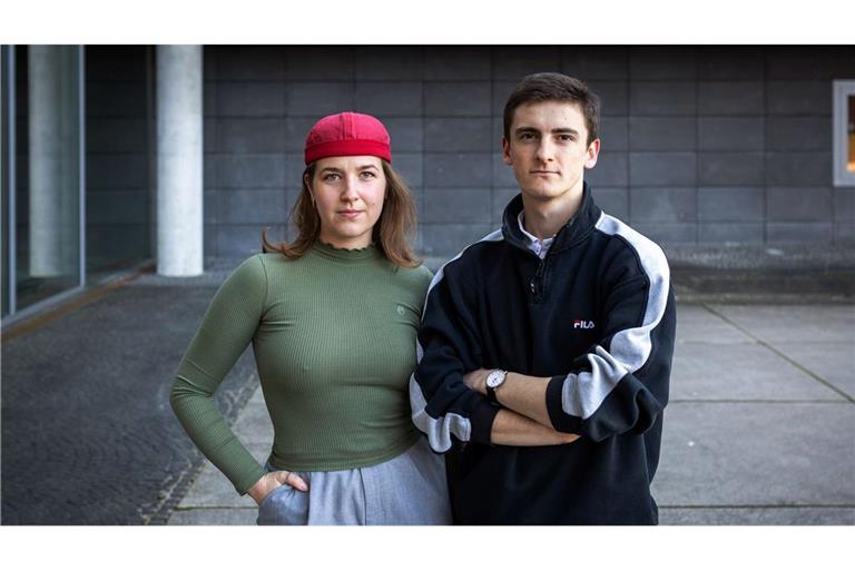 Die beiden Landessprecher der Grünen Jugend Theresa Fidušek und Jaron Immer halten den Koalitionsvertrag für nicht ambitioniert genug.