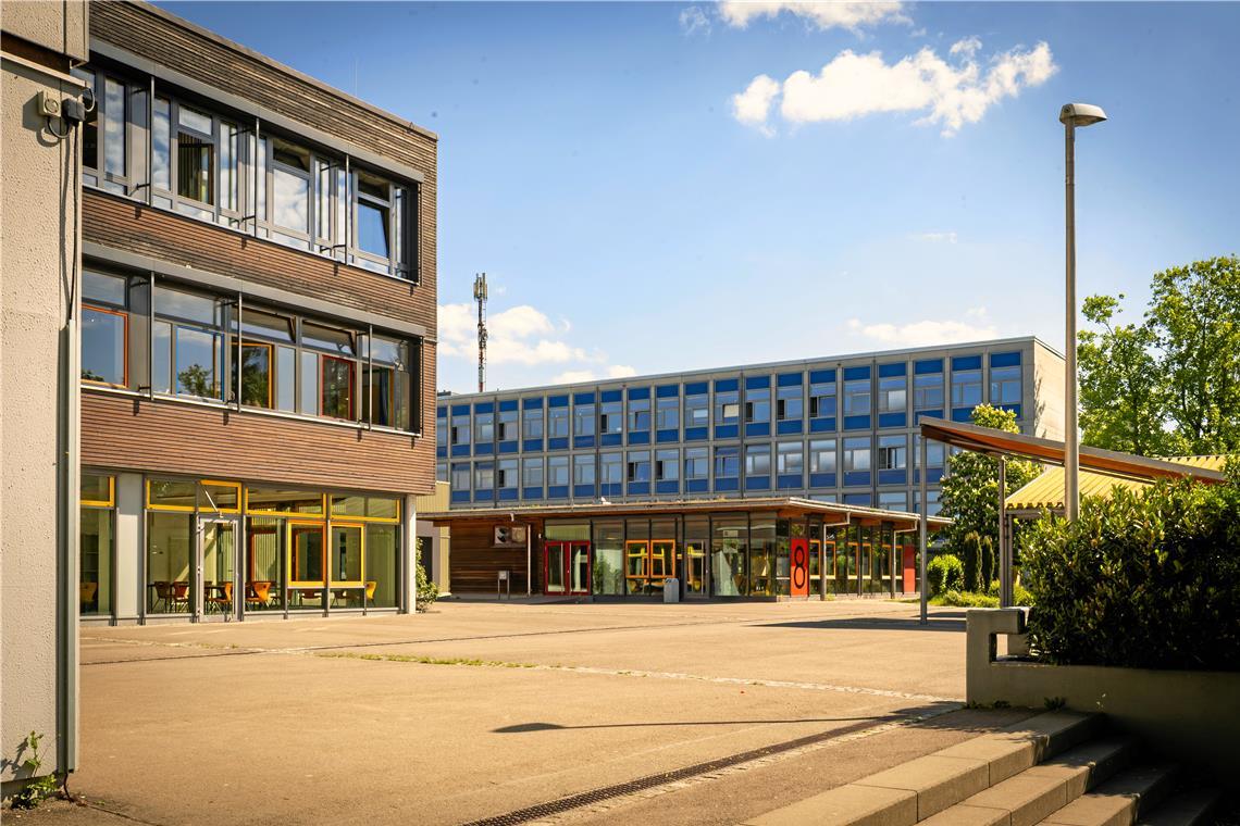 Die beiden Schulzentren auf der Maubacher Höher. Archivfoto: Alexander Becher
