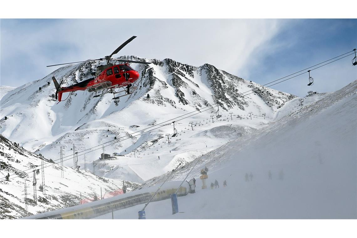 Plötzlich ruckelte der Lift - Unfall in spanischem Skigebiet Die Bergung der Verletzten dauerte am Samstag wenige Stunden.