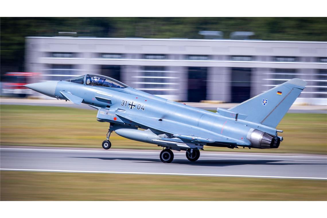 Bundeswehr bekommt 20 neue Kampfjets Die Beschaffung wird aus dem Sondervermögen für die Bundeswehr bezahlt. (Archivbild)