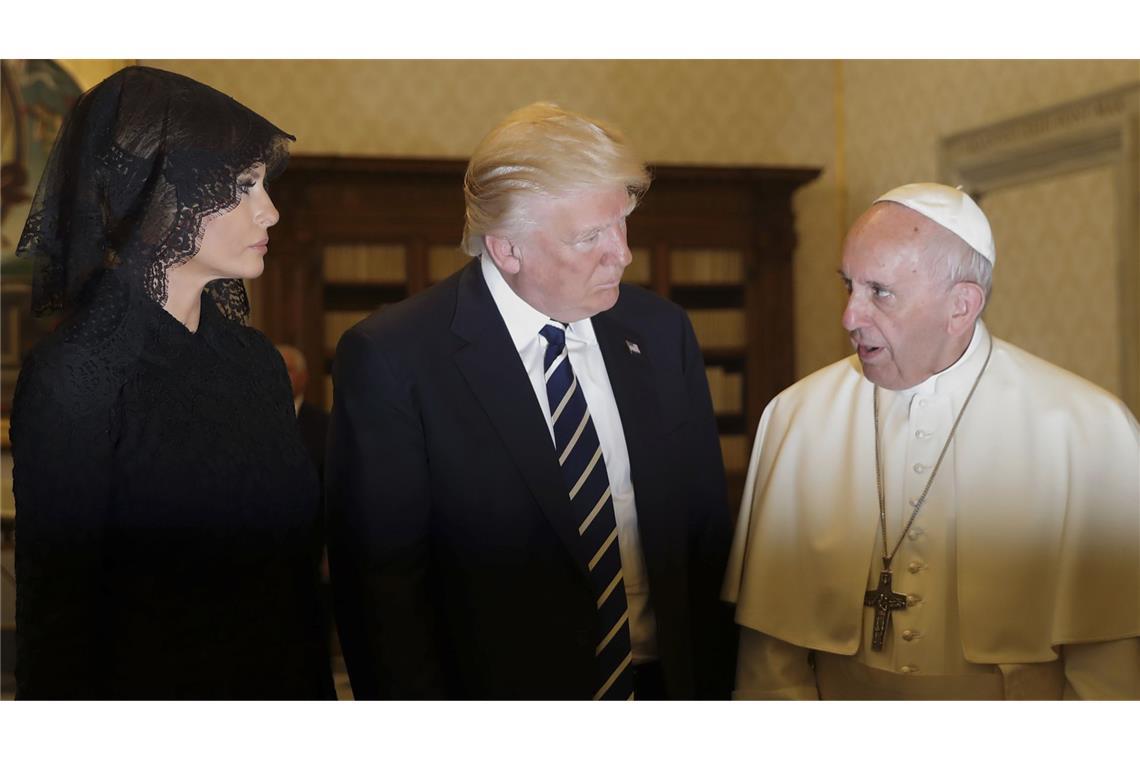 Trauerfeier mit Trump als besonderem Gast Die Beziehung zwischen Donald Trump und Papst Franziskus war geprägt von Konflikten und offenem Streit