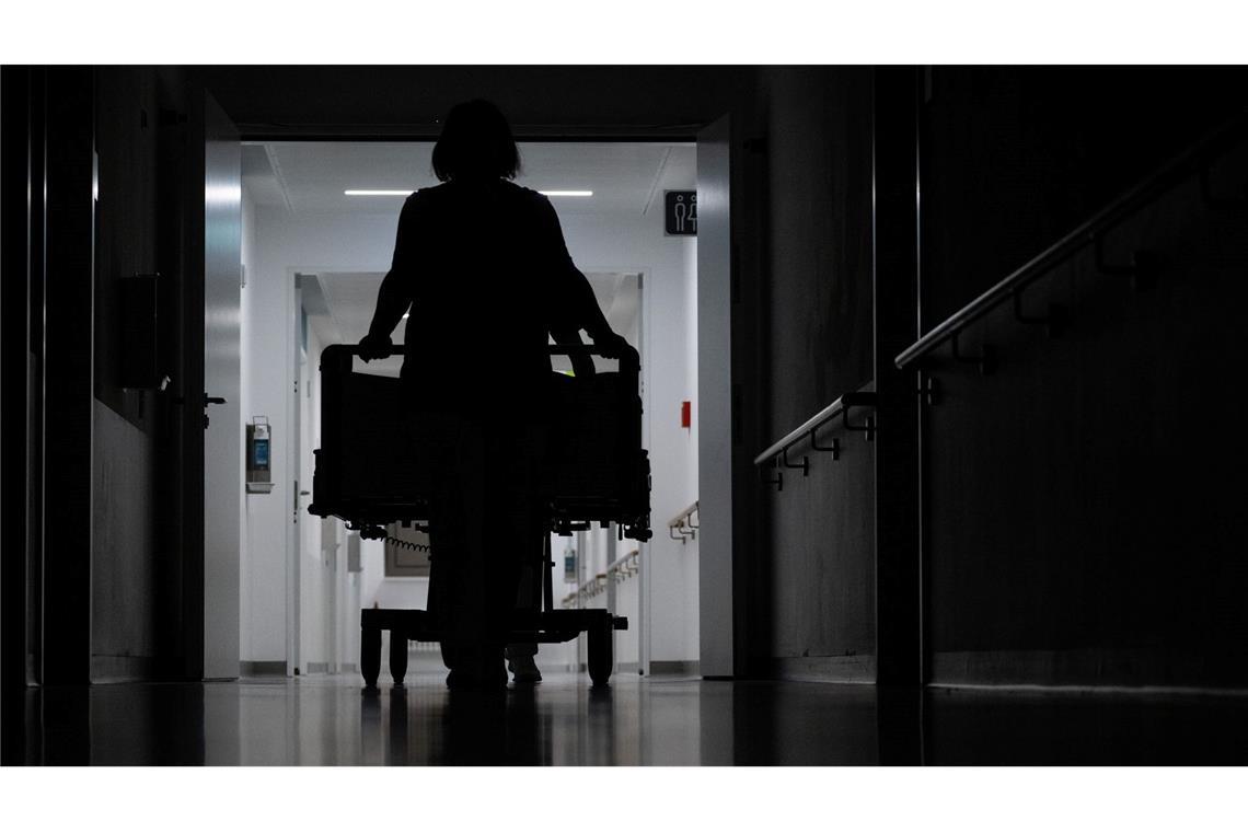 Die blinde Frau klagt in Karlsruhe gegen eine Rehaklinik. (Symbolbild)