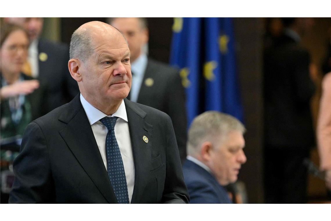 Scholz attackiert Union beim EU-Gipfel „Die Blockadehaltung der CDU/CSU, die parteipolitisch motiviert ist, führt dazu, dass die irreguläre Migration nicht weiter zurückgehen kann“, sagte Scholz.