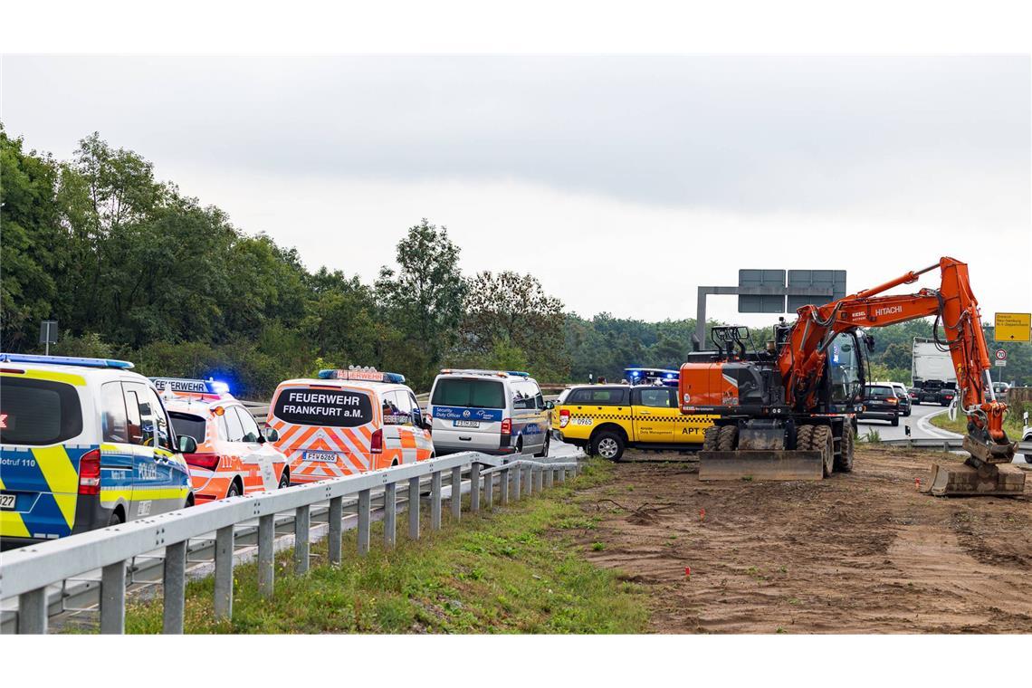 Weltkriegsbombe bei Bauarbeiten gefunden – Entschärfung am Abend Die Bombe wurde bei Bauarbeiten unweit des Flughafens gefunden.