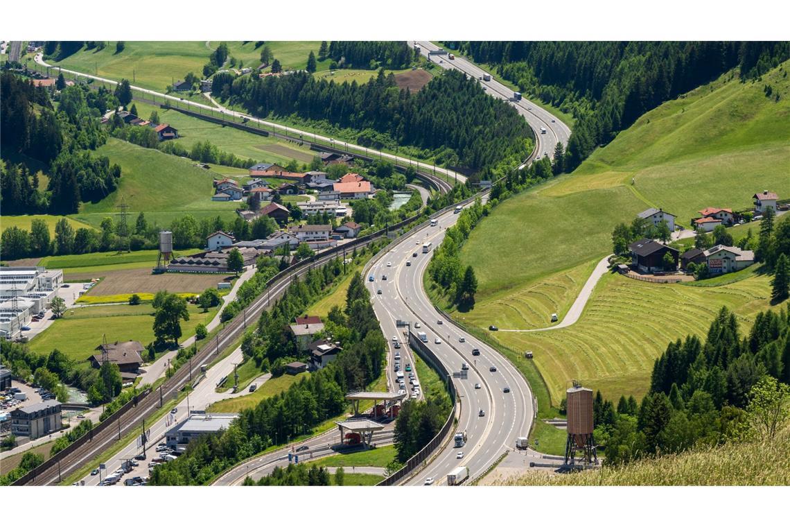 Die Brenner-Autobahn ist die verkehrsreichste Nord-Süd-Verbindung der Alpen.