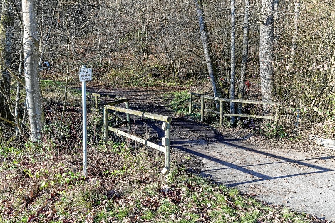Brückensanierung mit Plan Die Brücke über den Beilsbach in Fornsbach ist so marode, dass sie neu gebaut werden muss.