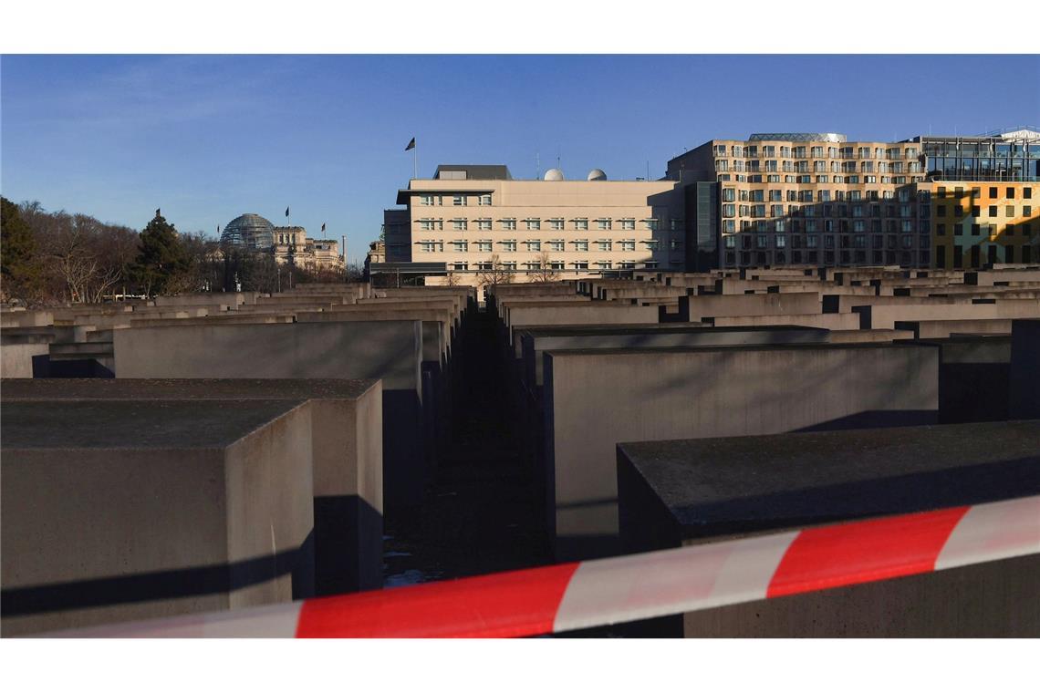 Bundesanwaltschaft übernimmt Ermittlungen zu Mahnmal-Angriff Die Bundesanwaltschaft hat die Ermittlungen zu einer Messerattacke am Holocaust-Denkmal übernommen.