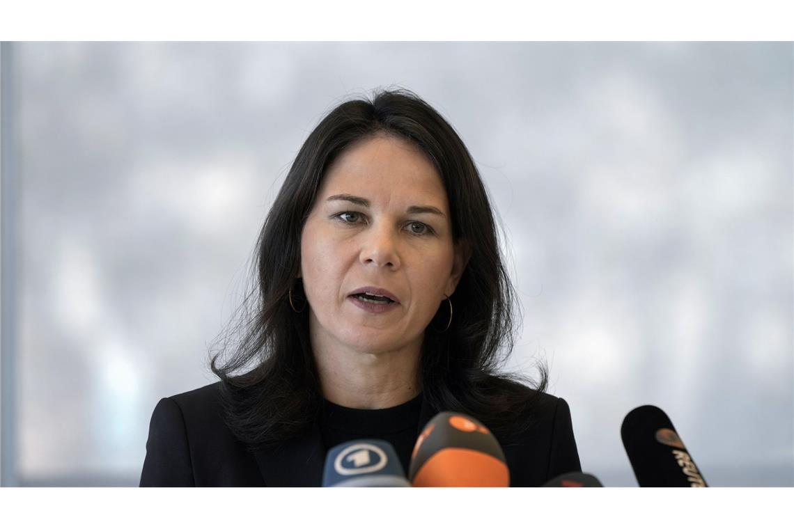 Baerbock sagt wegen Krankheit Termine ab Die Bundesaußenministerin kann ihre Termine auf der UN-Klimakonferenz nicht wahrnehmen. (Archivbild)
