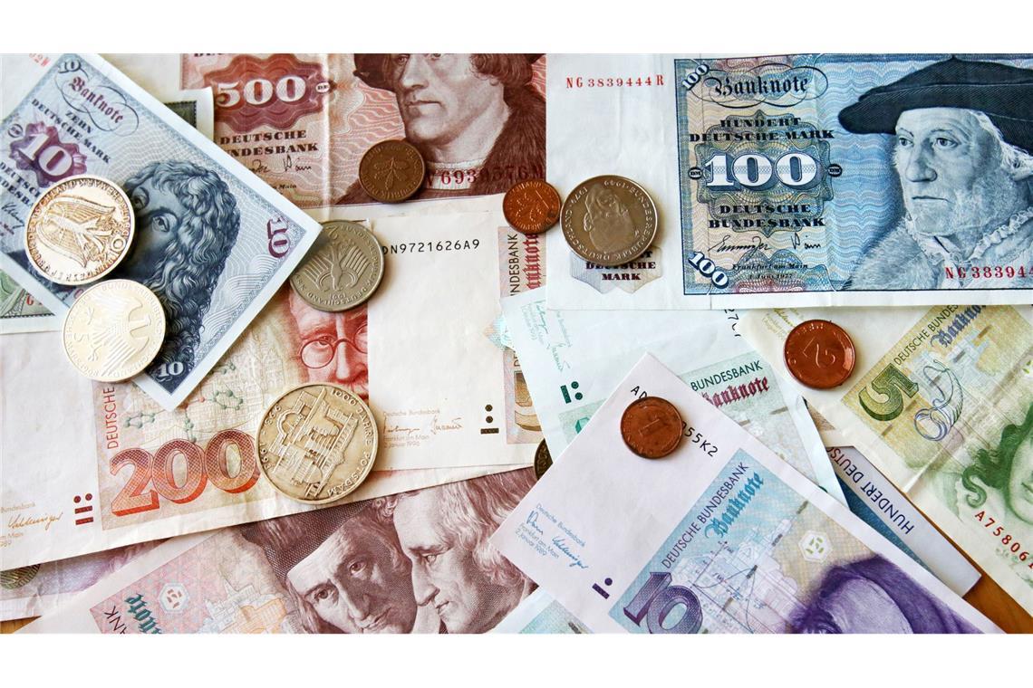 Millionenschatz D-Mark: Bundesbank tauscht altes Geld um Die Bundesbank tauscht alte D-Mark-Scheine in Euro um. (Archivbild)