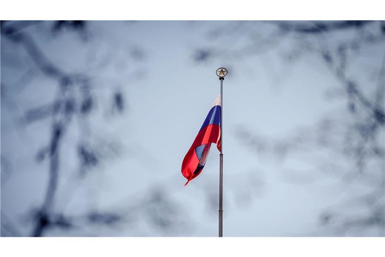 Die Bundesregierung hat den russischen Botschafter einbestellt.