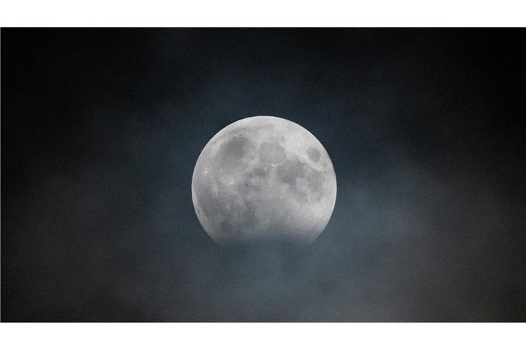 Die Bundesregierung will binnen fünf Jahren 35 Milliarden Euro für Weltraumprojekte und eine Sicherheitsarchitektur im All bereitstellen. (Symbolbild)