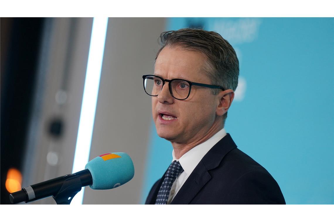 Merz setzt für heißen Wahlkampf auf Thema Wachstum Die CDU gibt in Hamburg den Startschuss für die heiße Phase des Bundestagswahlkampfs. Die Lage der Wirtschaft steht im Mittelpunkt. Aber nicht nur.