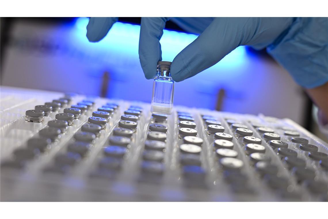 Chemie mit Rekord bei Forschung - aber Druck aus Asien groß Die Chemie- und Pharmabranche gibt im Industrievergleich besonders viel für Forschung aus (Archivbild)