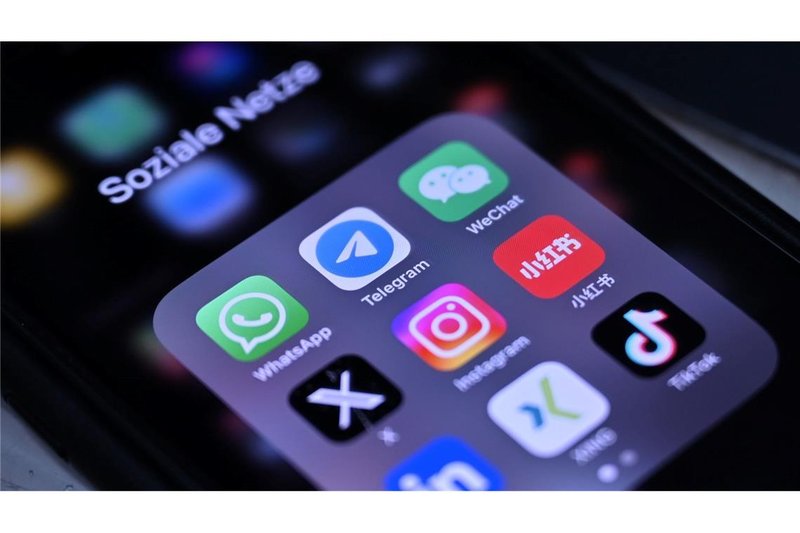 "Tiktok-Flüchtlinge" strömen zu Alternative in China Die chinesische App Xiaohongshu ("Kleines rotes Buch") ist eine Art Instagram aus China.
