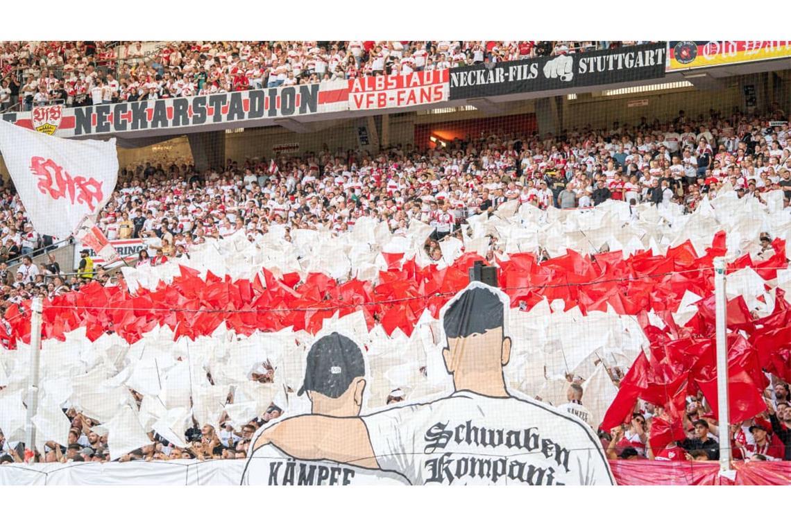 Die Choreo war in den Farben Weiß und Rot gehalten...