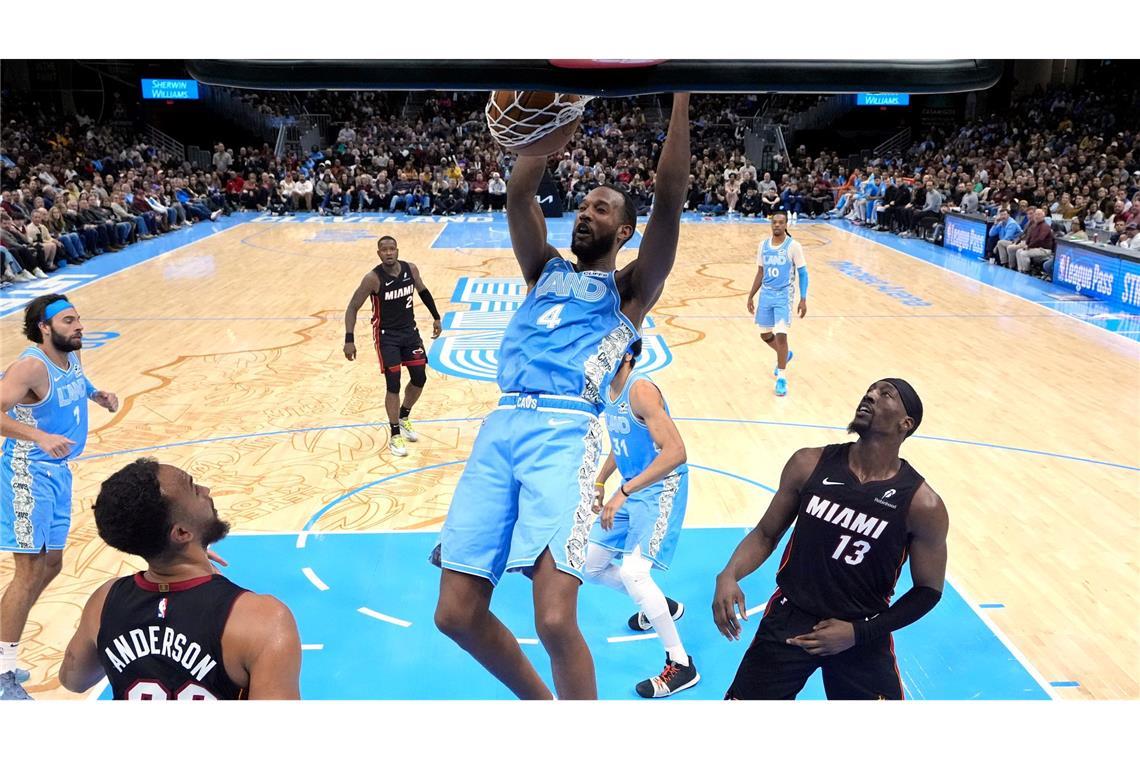 Cavaliers haben als erstes NBA-Team Playoff-Teilnahme sicher Die Cleveland Cavaliers haben als erstes NBA-Team der Saison die Playoffs sicher.