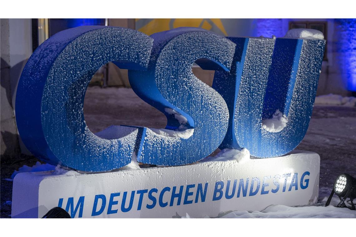 CSU verschärft Ton in der Migrationspolitik Die CSU verschärft den Ton in der Migrationspolitik acht Wochen vor der Bundestagswahl. (Symbolbild)