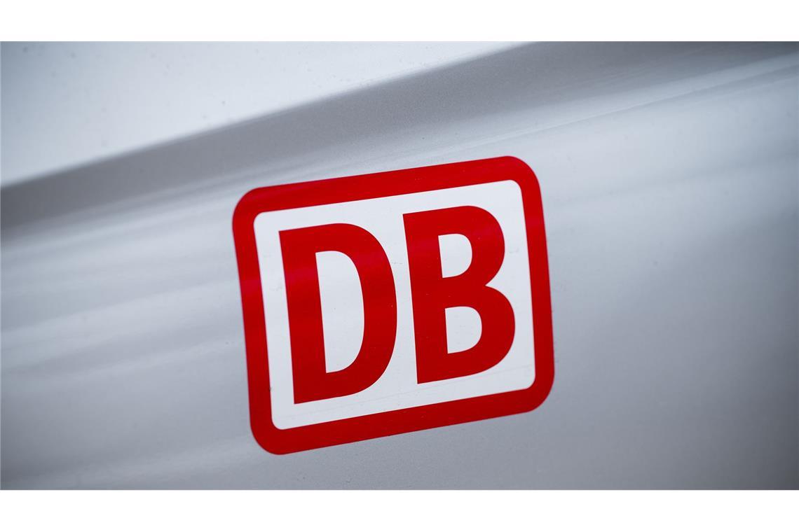 Bahn hebt Ticketpreise im Fernverkehr nicht an Die Deutsche Bahn hebt Ticketpreise im Fernverkehr nicht an. (Symbolbild)