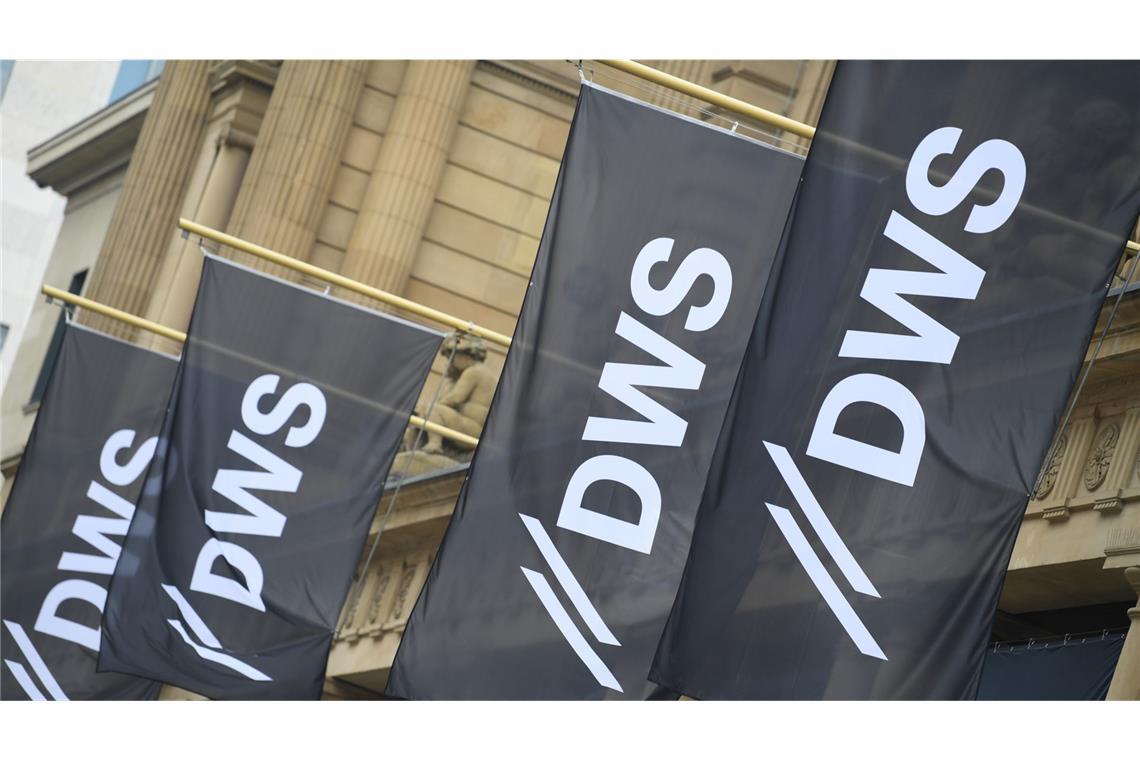 Deutsche-Bank-Tochter DWS zahlt Millionen wegen Greenwashing Die Deutsche-Bank-Fondsgesellschaft DWS muss