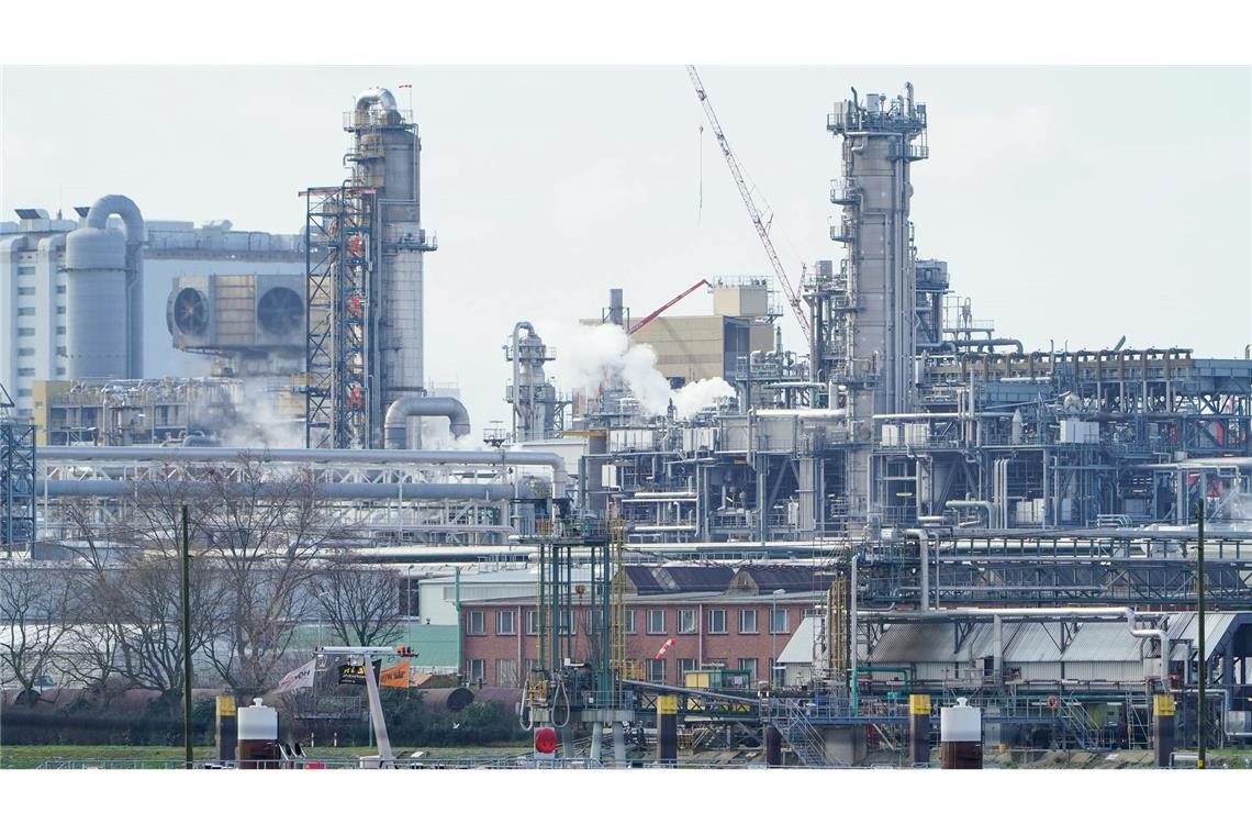Energieverbrauch in Industrie sinkt - wegen Produktionsminus Die deutsche Industrie hat 2023 deutlich weniger Energie verbraucht - die Produktion in der Chemie sank (Archivbild).