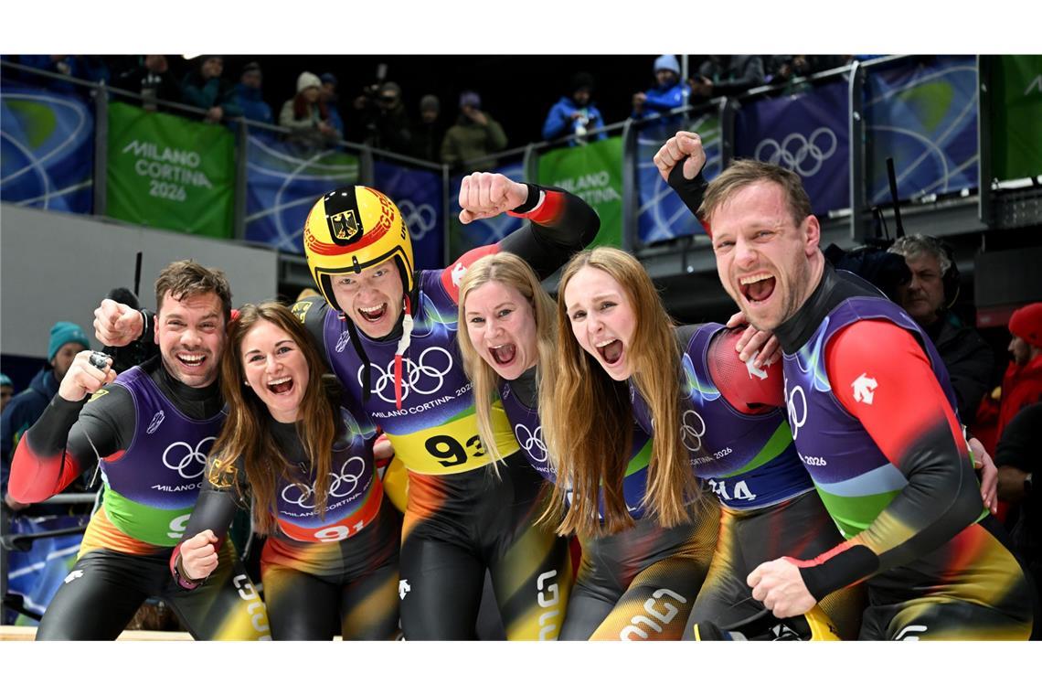 Die deutsche Rodel-Staffel hat wie bei den vergangenen Winterspielen Gold gewonnen.