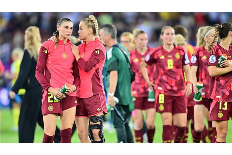 Die deutschen Fußballerinnen haben den EM-Gruppensieg in der Schweiz verpasst.