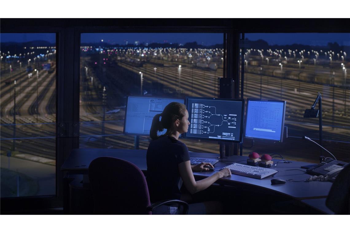 Bahn schließt Milliardenvertrag für digitale Infrastruktur Die Digitalisierung des Bahnbetriebs bringt mehr Effizienz in allen Bereichen. Vor allem der Güterverkehr profitiert von höherer Kapazitäten auf den Strecken. (Archivbild)