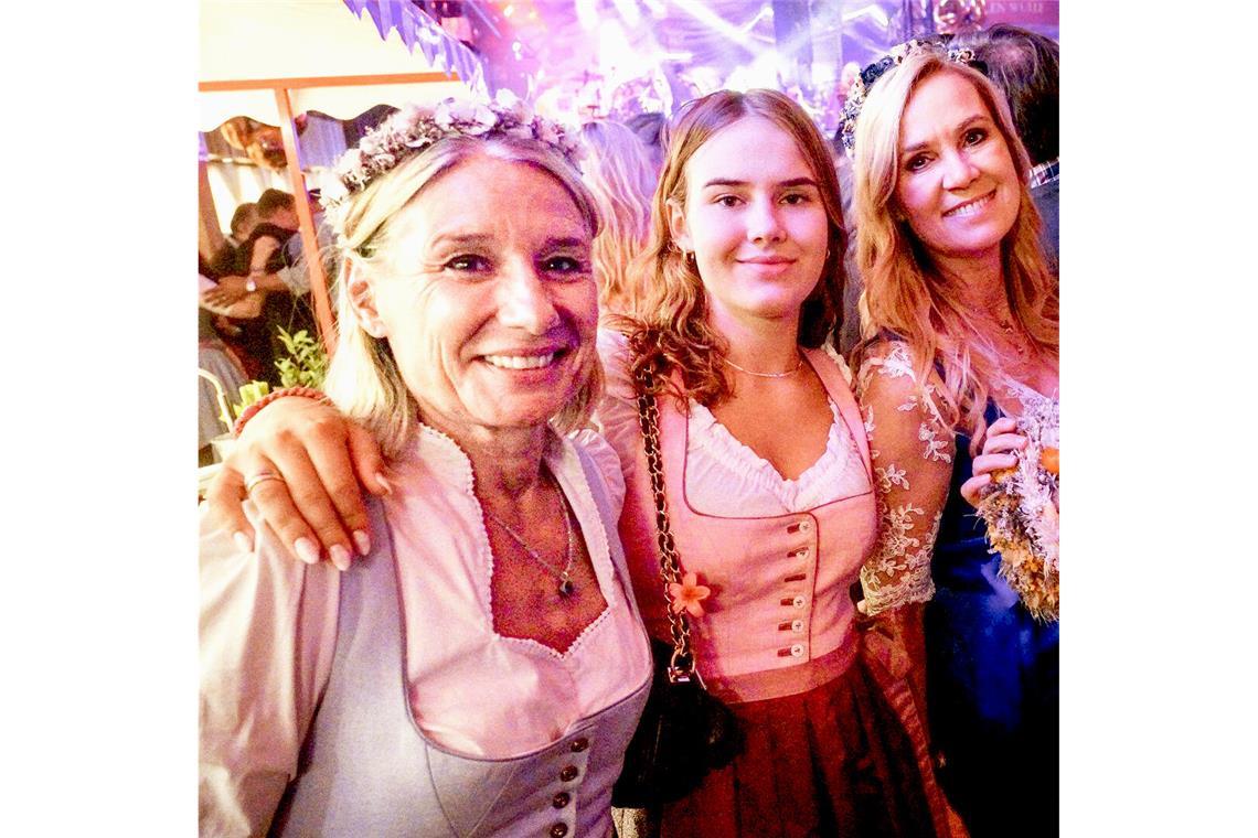 Namensstreit erhitzt die Gemüter Die Dirndl-Zeit beginnt.