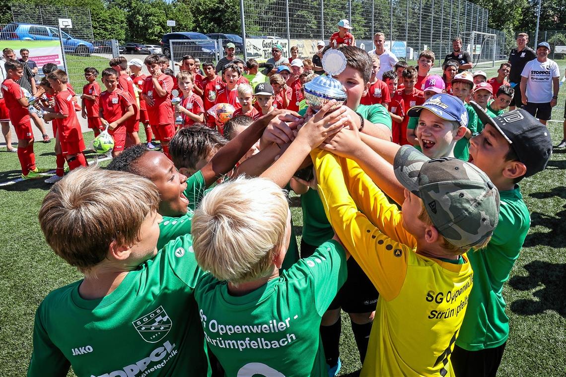 27. BKZ-Mini-Cup: Nicht mehr viel zu spüren von Corona-Auswirkungen Die E- und F-Jugendlichen erlebten ein Fußballfest, das bei den Kids einmal mehr sehr viel Begeisterung auslöste. Foto: Alexander Becher