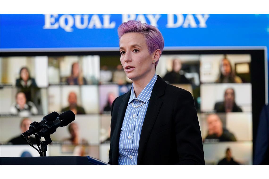 Millionen für die Männer, Duschgel für die Frauen? Die ehemalige US-Fußballerin Megan Rapinoe ist Vorreiterin im Kampf um Geschlechtergerechtigkeit.