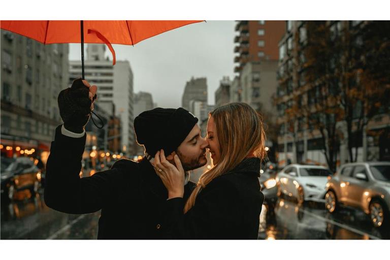 Die eigene Beziehung vor Schlechtwetterphasen schützen – bringt es da etwas, vorsorglich zur Paartherapie zu gehen?