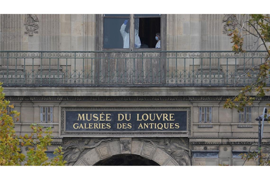 Louvre bleibt nach Einbruch doch für Besucher geschlossen