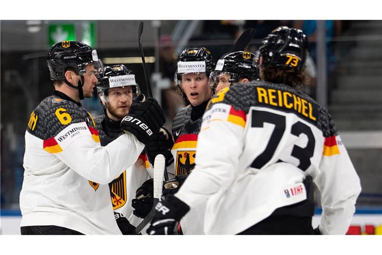 Die Eishockey-Nationalmannschaft freut sich über den zweiten Erfolg bei der Eishockey-WM.
