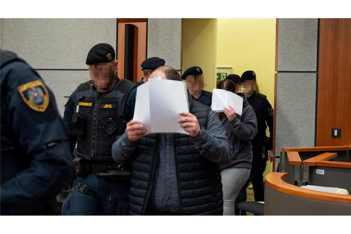 Die Eltern des verhungerten Dreijährigen bekannten sich schuldig.