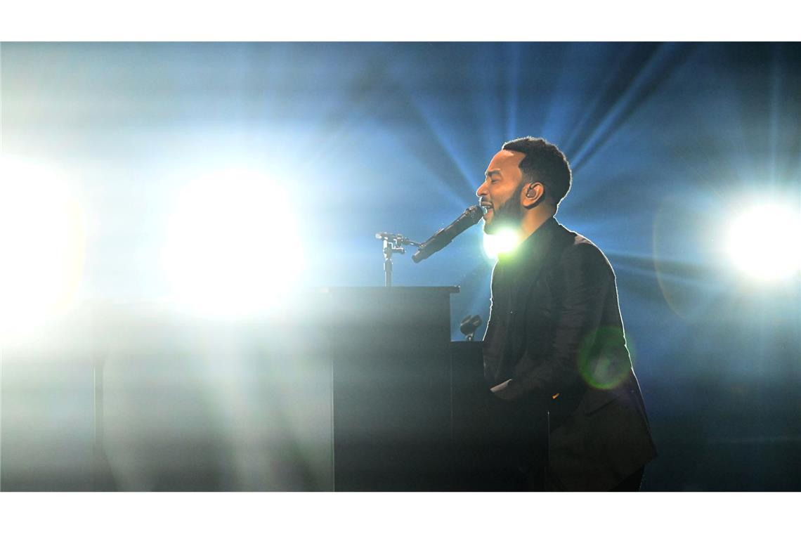 Die emotionalsten Momente gab es, wenn John Legend allein am Klavier saß.