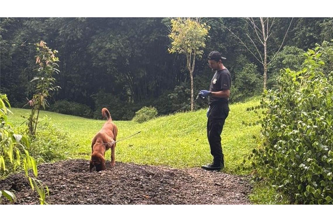 Deutsch-österreichisches Paar in Costa Rica getötet Die Ermittler entdeckten die Leichen mit Hilfe eines Spürhunds.