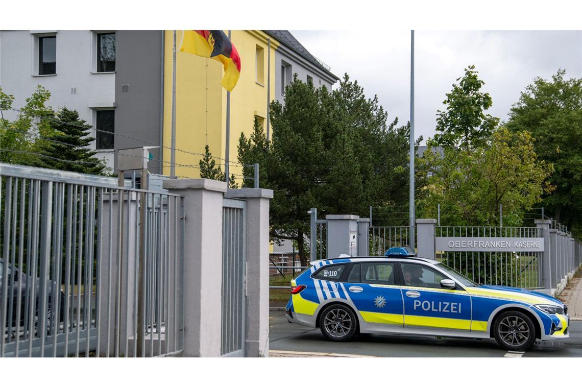 Wurde Terrorverdächtiger von Hof absichtlich angeschwärzt? Die Ermittler waren zunächst davon ausgegangen, dass der Mann Bundeswehrsoldaten in der Innenstadt von Hof töten wollte. (Archivbild)