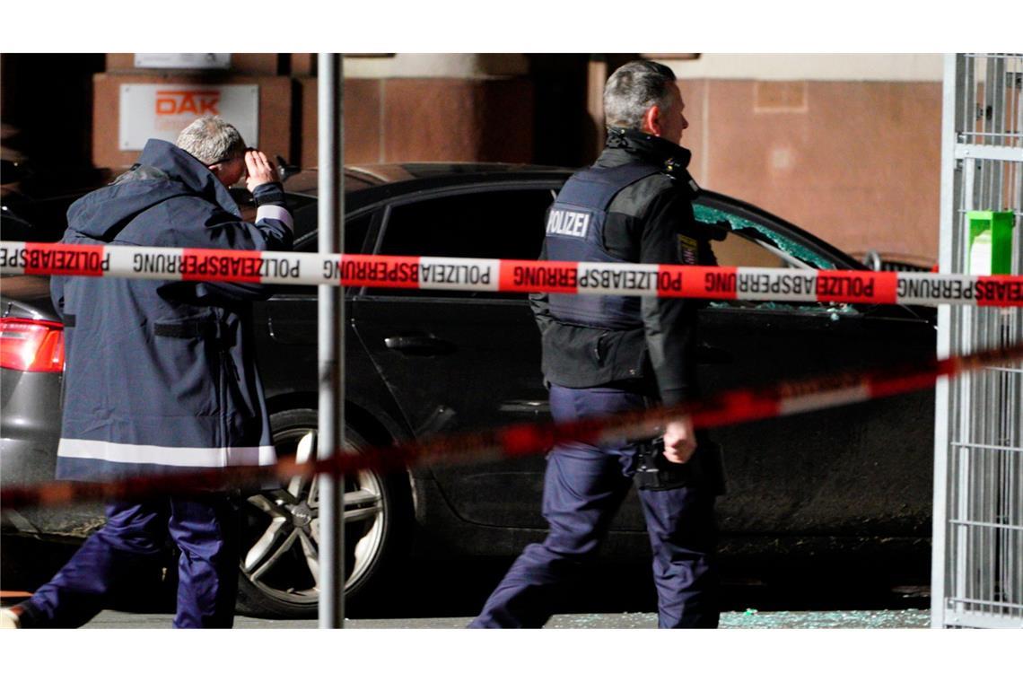 Die Ermittlungen der Polizei dauern an.