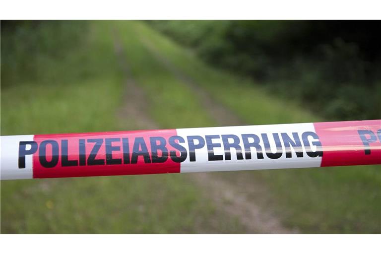 Die Ermittlungen der Polizei dauern an (Symbolbild).