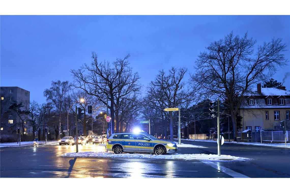 Die Ermittlungen zu dem Brandanschlag in Berlin liegen noch bei der Polizei