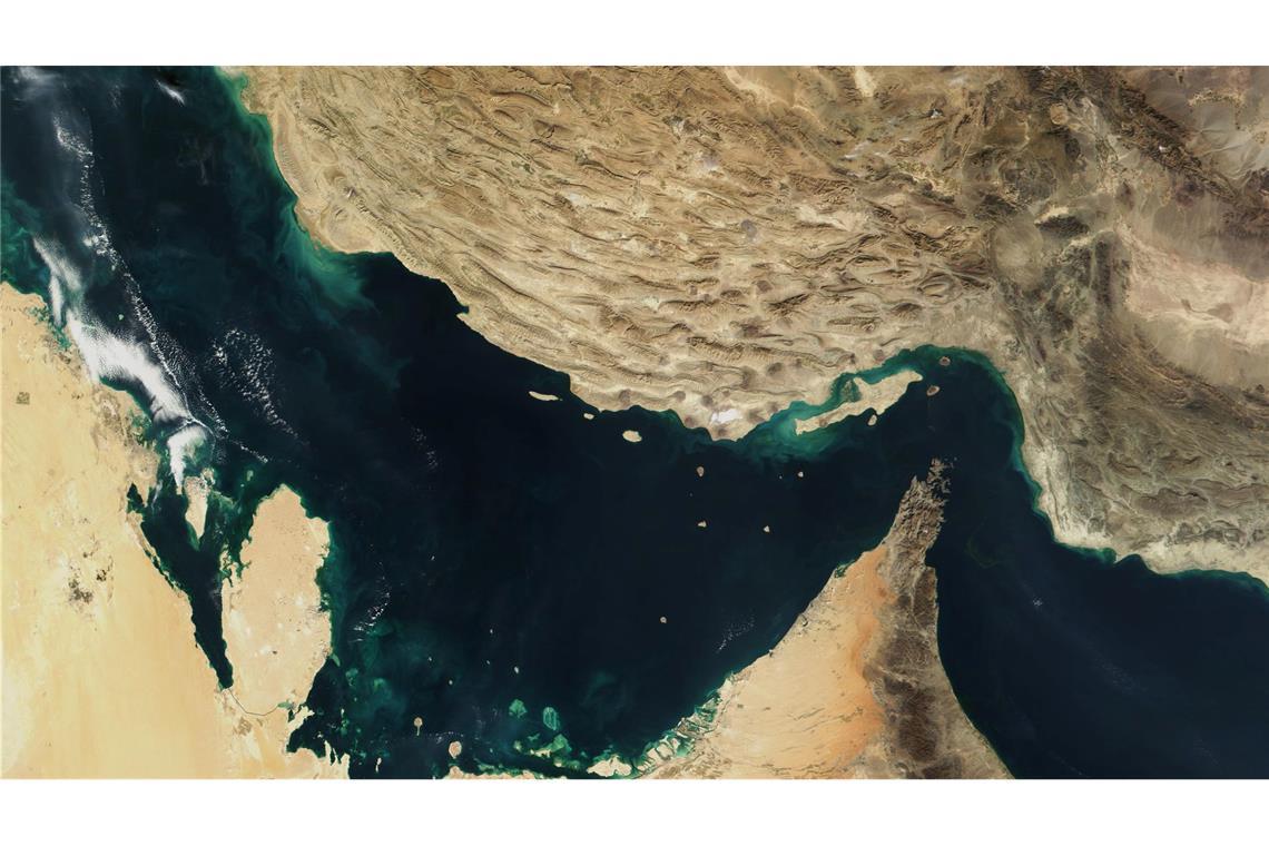 Trumps Bomben auf den Iran – Droht jetzt ein Weltenbrand? Die etwa 55 Kilometer breite Meerenge Straße von Hormus zwischen dem Iran und Oman gilt als eine der wichtigsten Schifffahrtsrouten für den weltweiten Ölexport. (Archivbild)