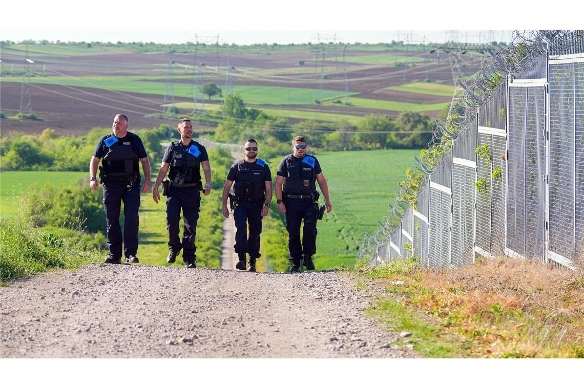 Irreguläre Grenzübertritte in EU gehen deutlich zurück Die EU-Agentur Frontex unterstützt die Mitgliedstaaten der Europäischen Union beim Schutz der EU-Außengrenzen. (Archivbild)