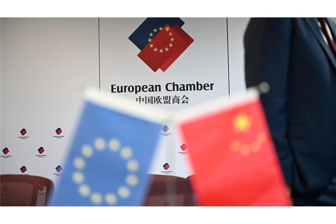 Zollstreit als Chance? EU-Kammer sieht Moment für China Die EU-Handelskammer sieht weiter Hürden für europäische Unternehmen in China. (Symbolbild)